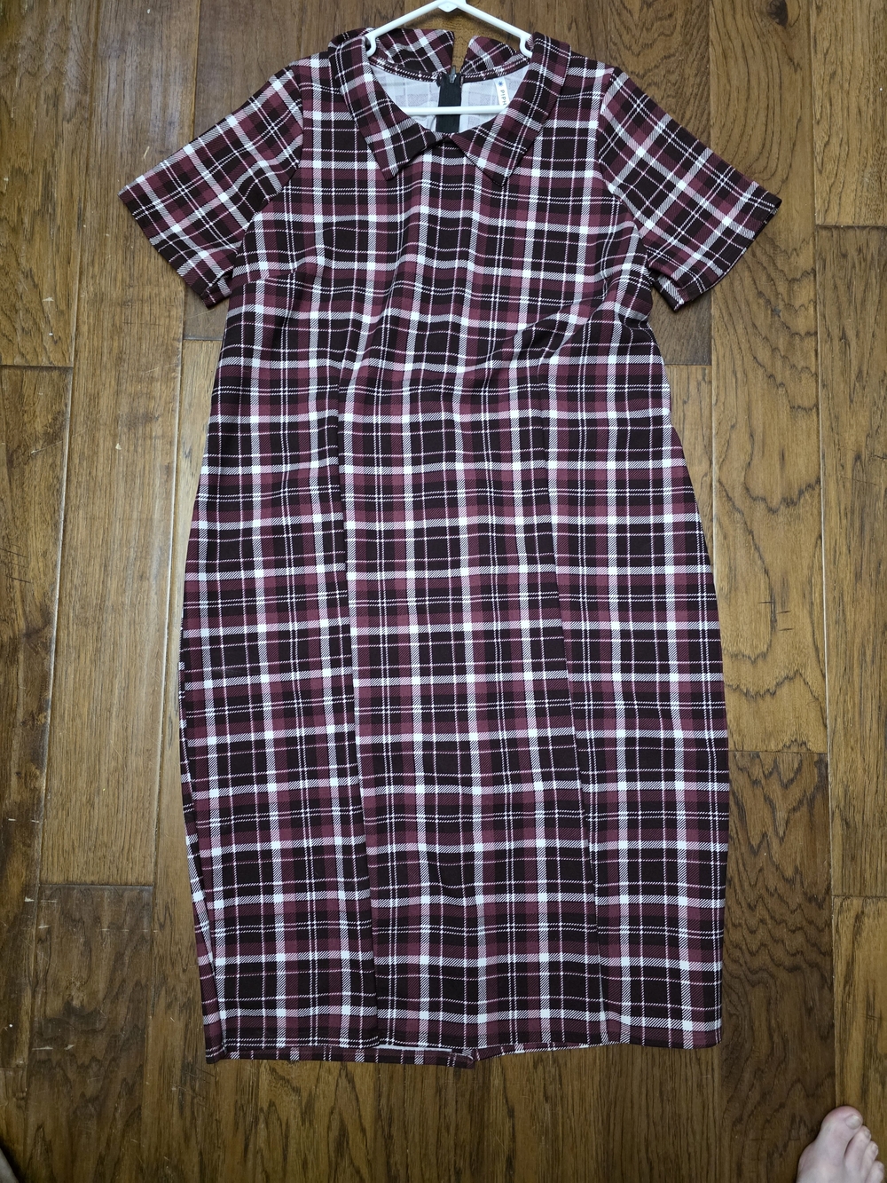 Plaid Short-Sleeve Dress in Burgundy and White